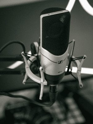mic pic - SongShop - SongShop Online Song Pitching & Licensing
